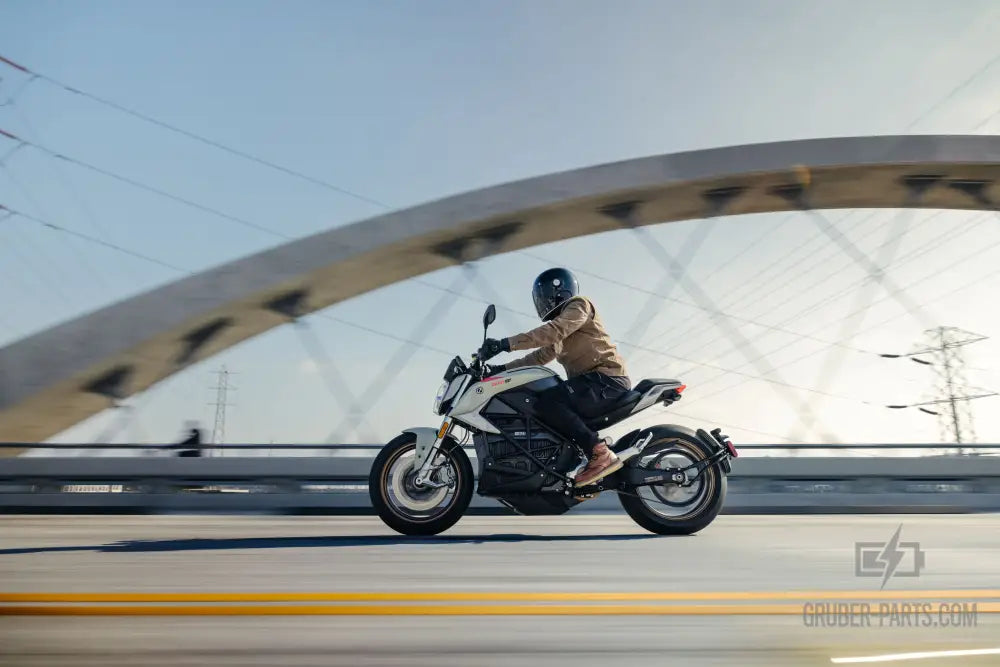 ZERO Motorcycles SR/F 17,3-KWH