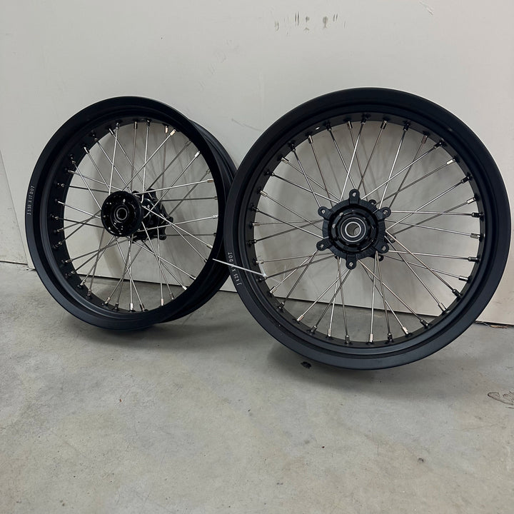 Super Moto Radsatz 17" für SURRON Ultra Bee