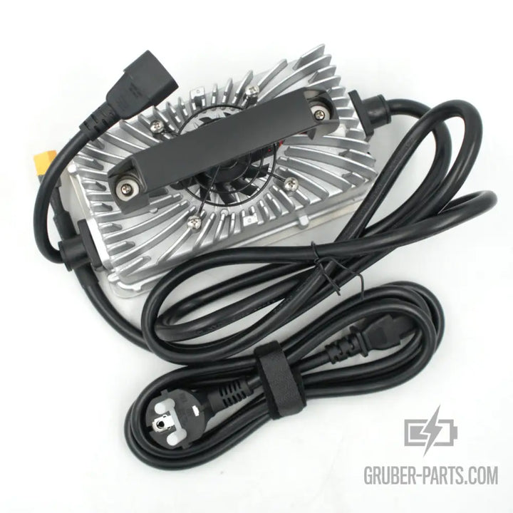 Ladegerät für 72V Akkus 10A (220V/20A-84V (EU Stecker))