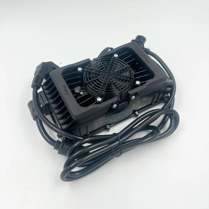 Ladegerät 74V Original Ultra Bee